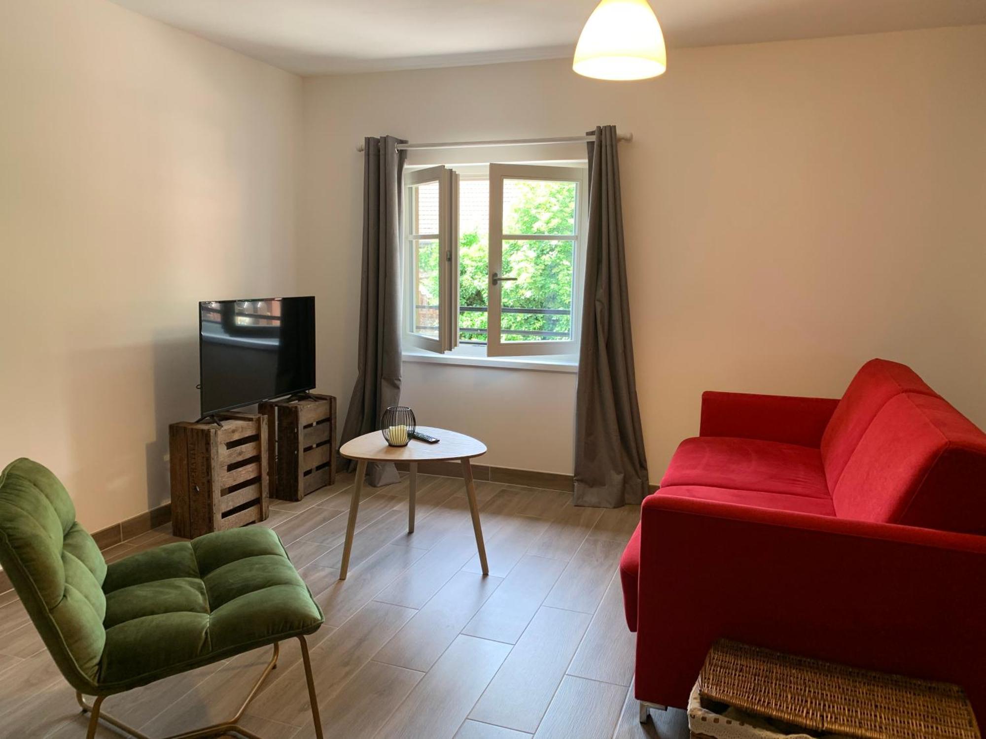 Doux Refuge Avec Terrasse Parking Gratuit Apartment